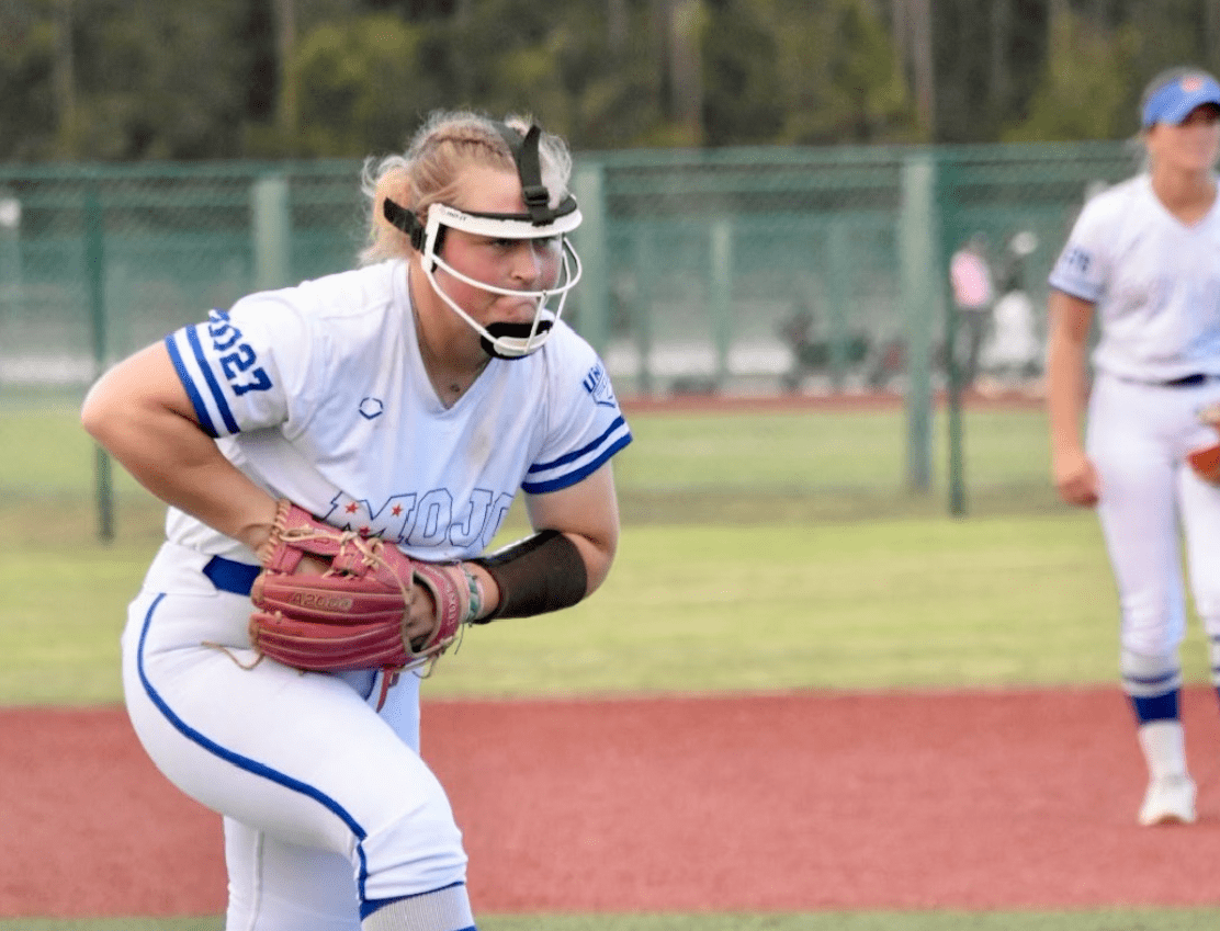 Molly Davi - Diamond Elite National HS Pitcher of the Week