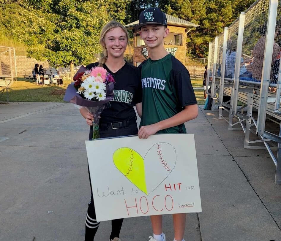 Extra Inning Softball’s Homecoming Photo Contest: Congratulations to Isabelle Braswell!